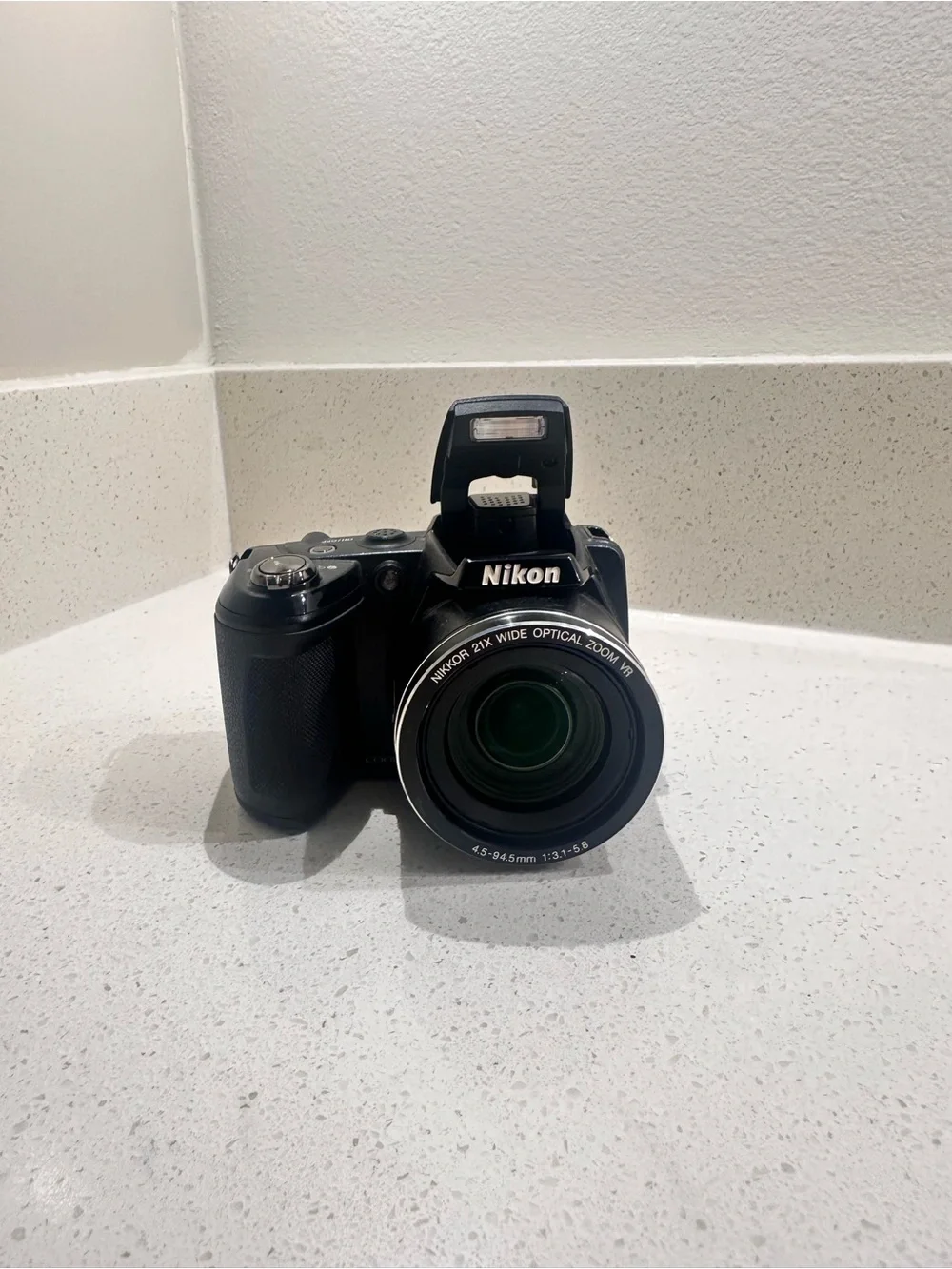 Nikon Coolpix L310, 21x optical zoom wide, Digital Camera with Flash
